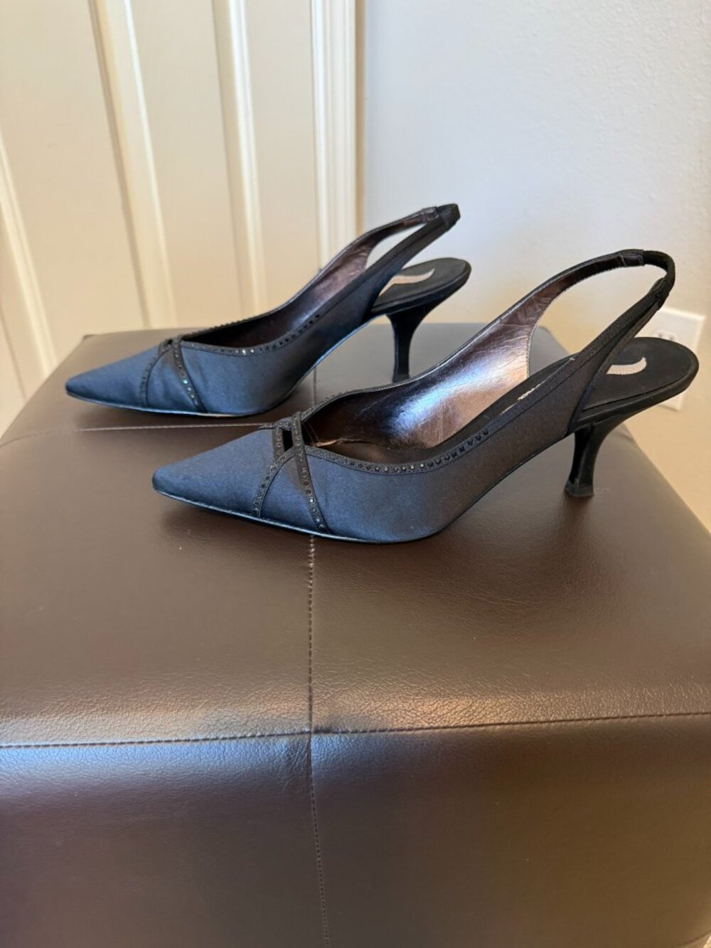 Nina Pippa-LS Black Satin Slingback Kitten Heels Size 9.5 Formal Pumps